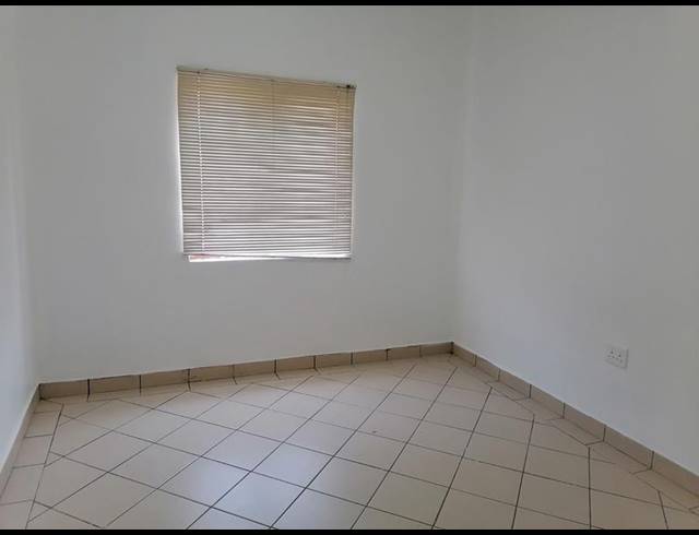 2 BEDROOM SIMPLEX FOR SALE IN SEA VIEW